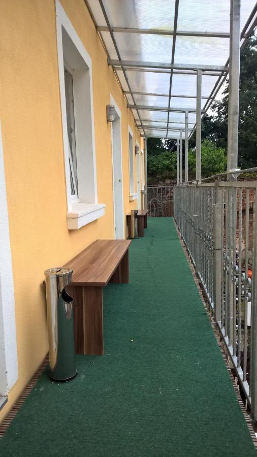 Pension Schlosswache-Zerbst ภายนอก รูปภาพ