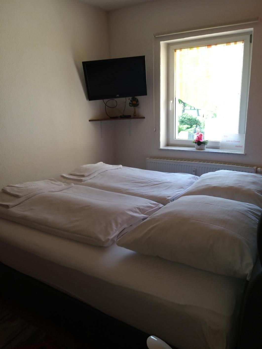 Pension Schlosswache-Zerbst ภายนอก รูปภาพ