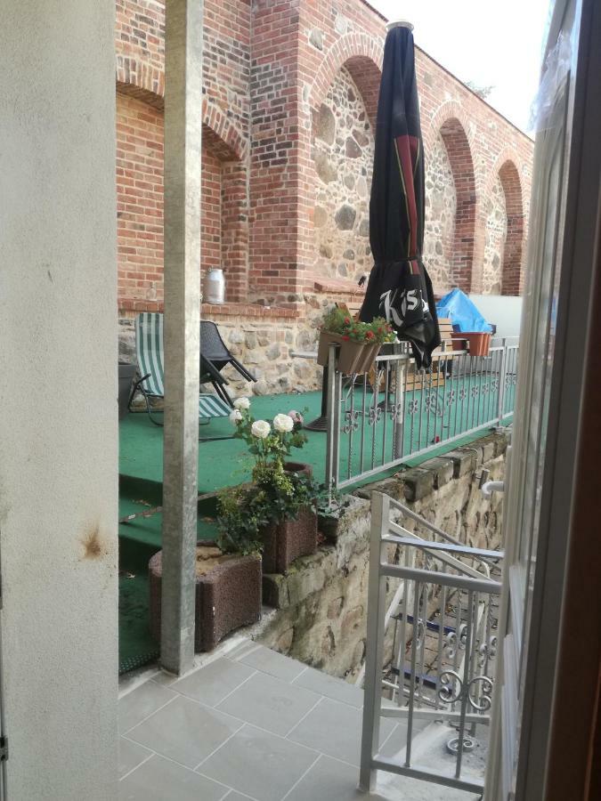 Pension Schlosswache-Zerbst ภายนอก รูปภาพ